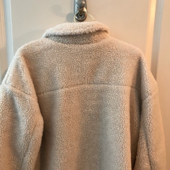 Women’s Levi’s Long Sherpa Trucker Jacket - Picture 12 of 16